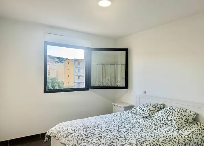 2 Pieces Au Coeur De La De Propriano (Corsica)