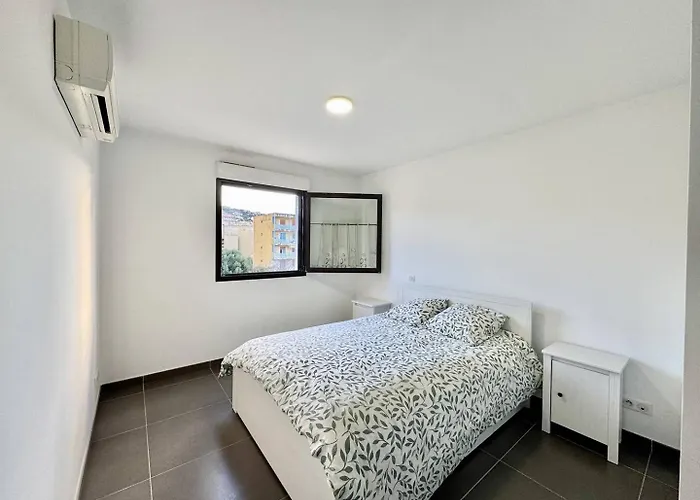 2 Pieces Au Coeur De La De * Propriano